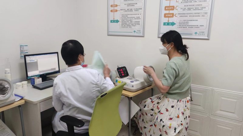 老年人在进行体检时，报告中的关键指标包括但不限于：